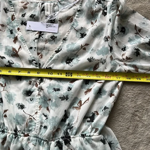 ✨REPOSH✨ Gentle Fawn Floral Tiered Mini Dress - Picture 9 of 14